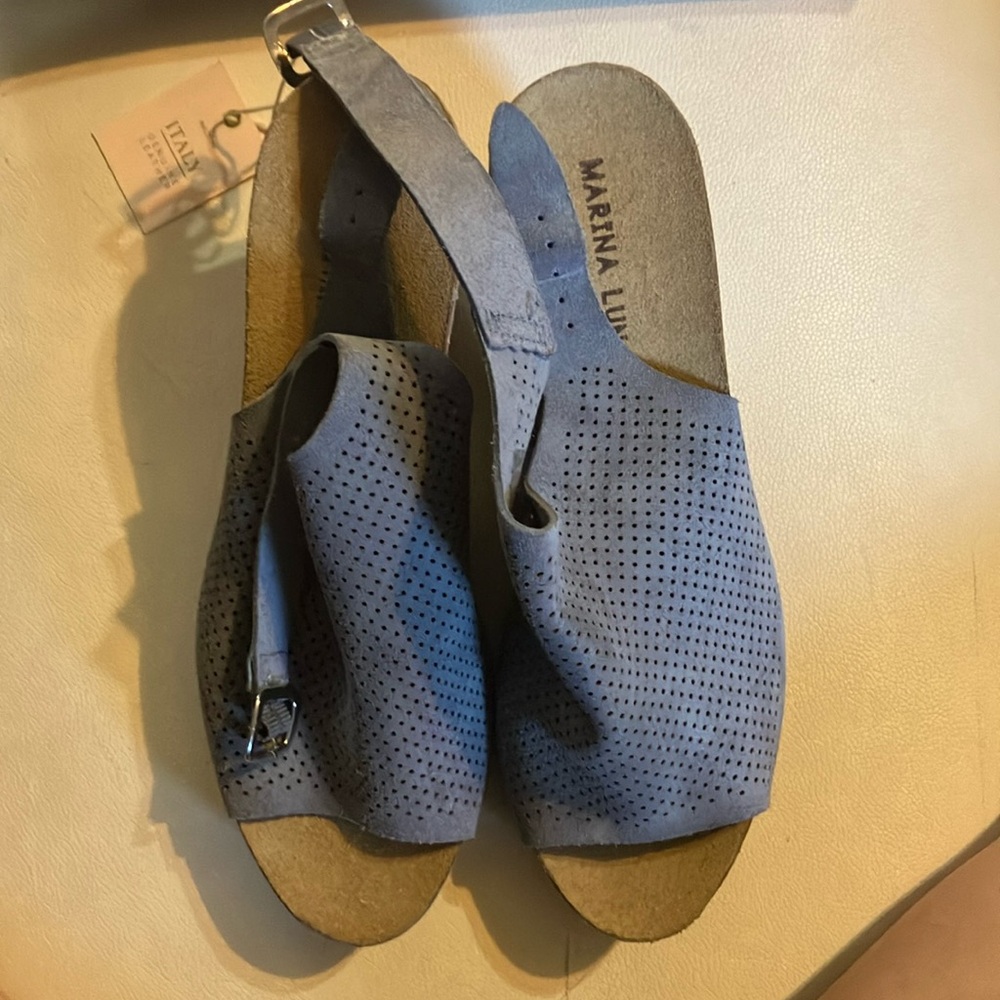 NWT blue leather shoes